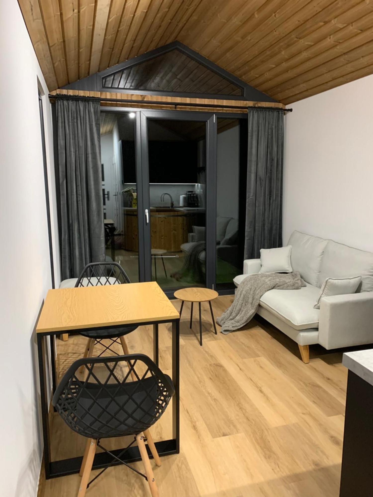 Tiny House Krkonose Будинок відпочинку *