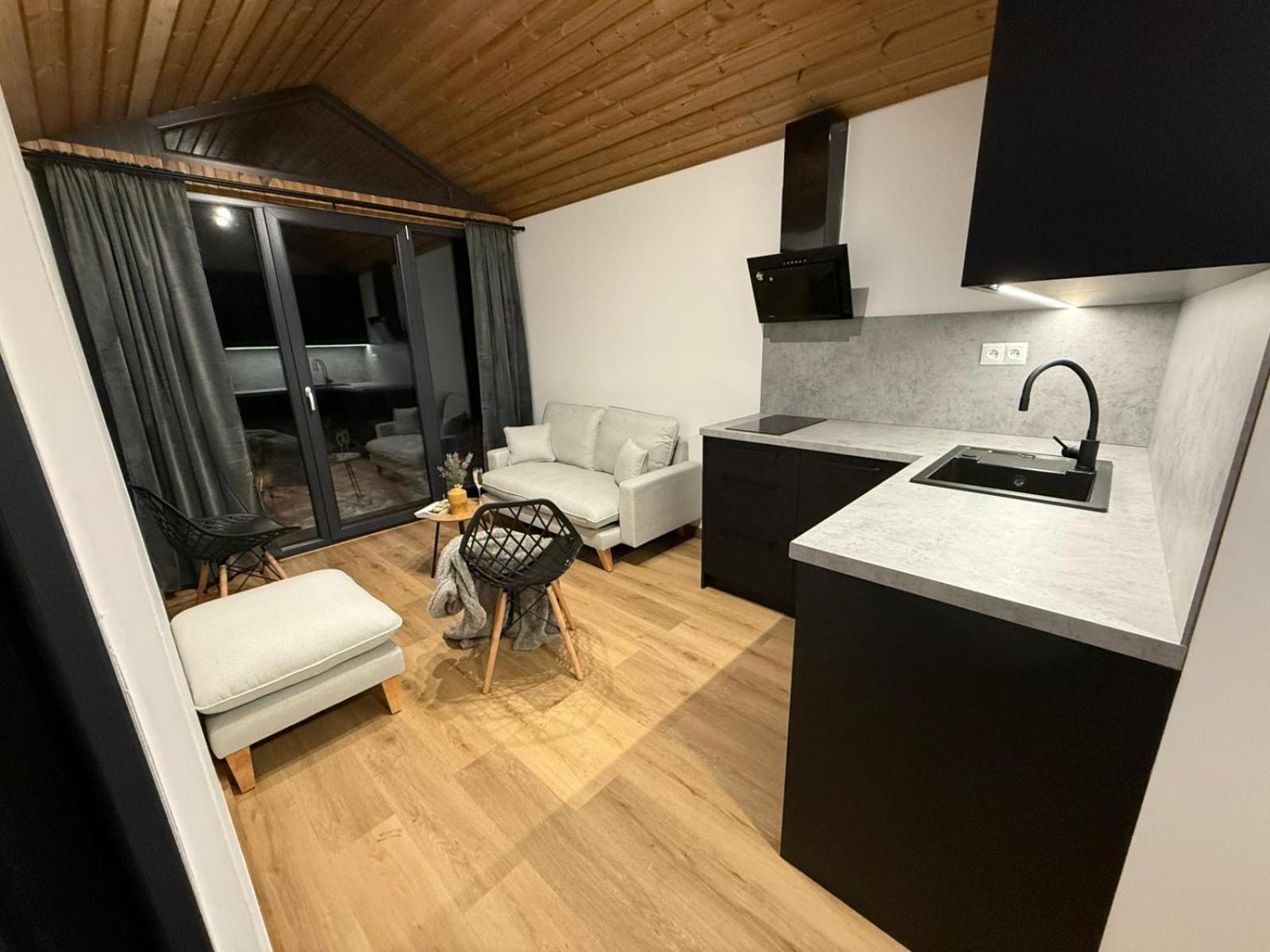 Tiny House Krkonose Будинок відпочинку *